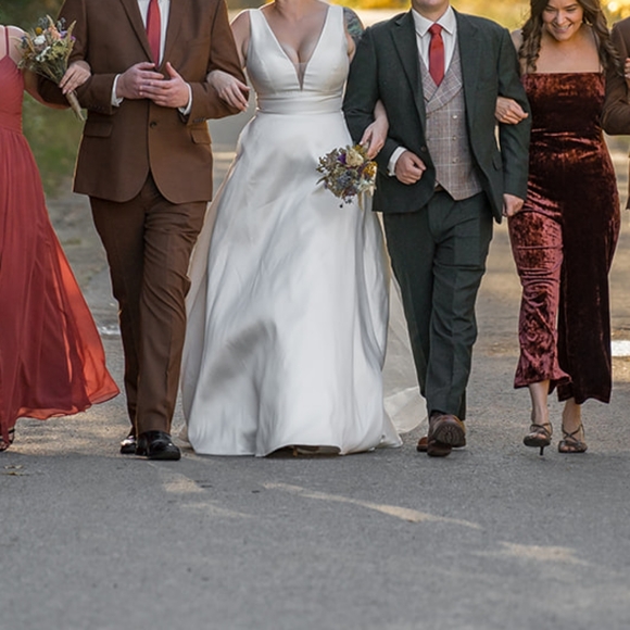 Wedding dress - Picture 4 of 4